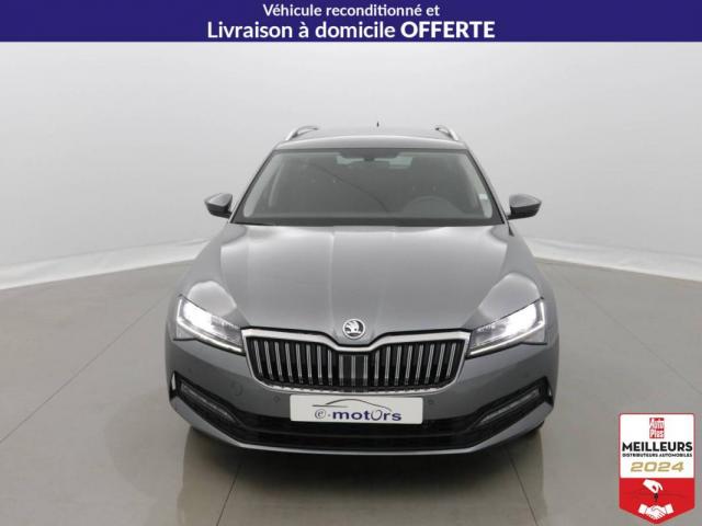 Skoda Superb Combi image 6