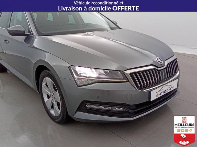 Skoda Superb Combi image 8