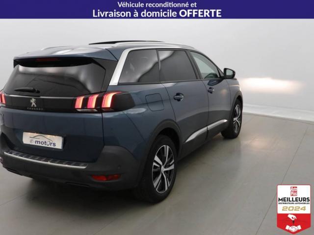 Peugeot 5008 image 2
