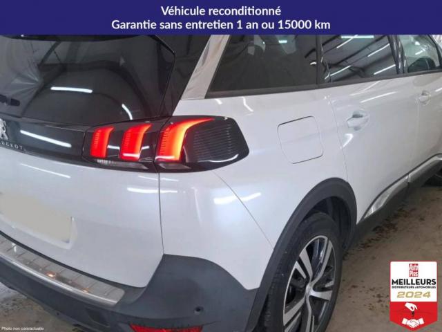 Peugeot 5008 image 1