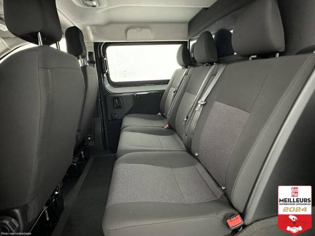 Peugeot Expert image 2