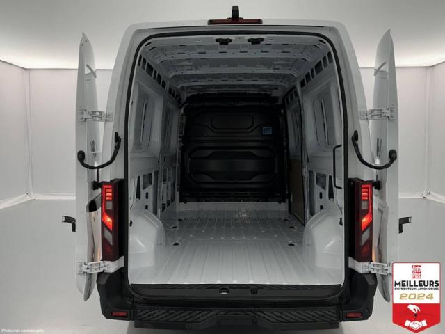 Renault Master image 7