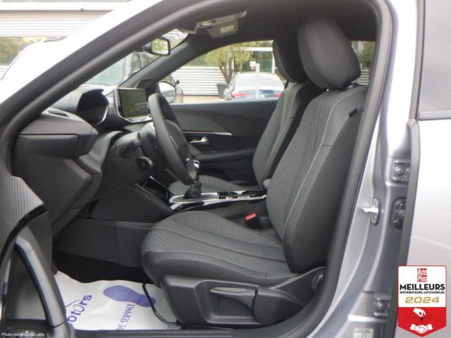 Peugeot 2008 image 1