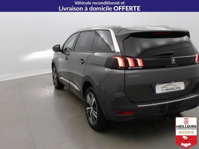 Peugeot 5008 image 4