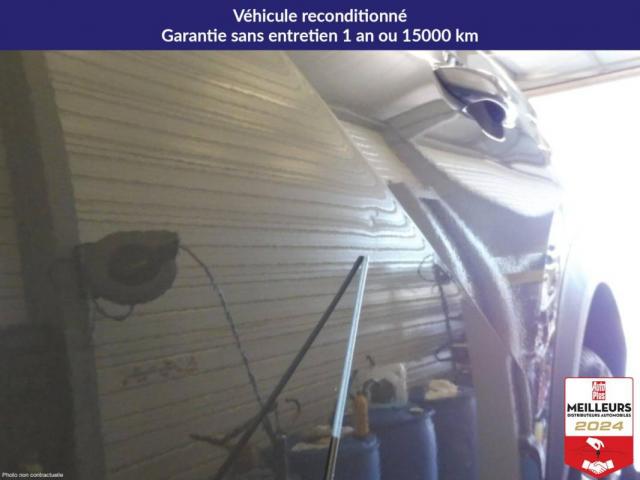 Peugeot 2008 image 9