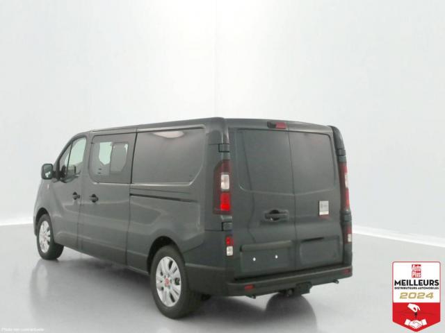 Renault Trucks Trafic image 3