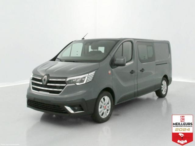 Renault Trucks Trafic image 8