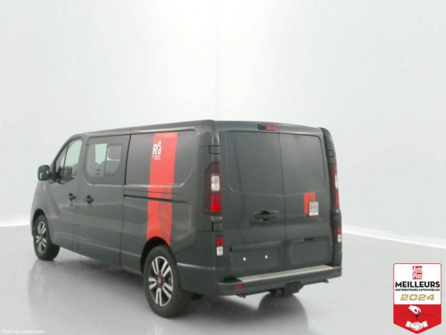 Renault Trucks Trafic image 4