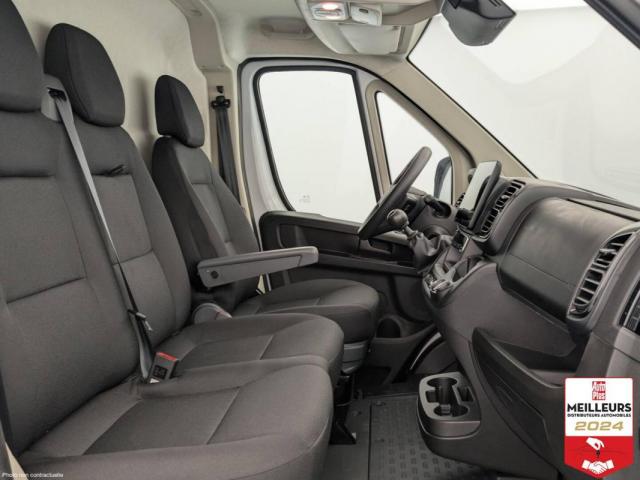 Peugeot Boxer image 1