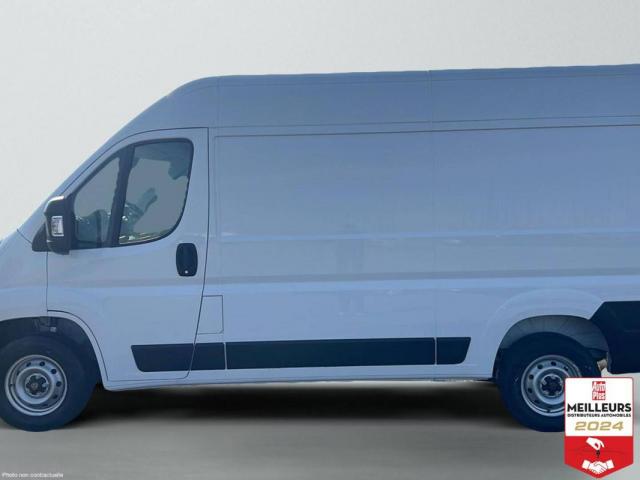 Peugeot Boxer image 2