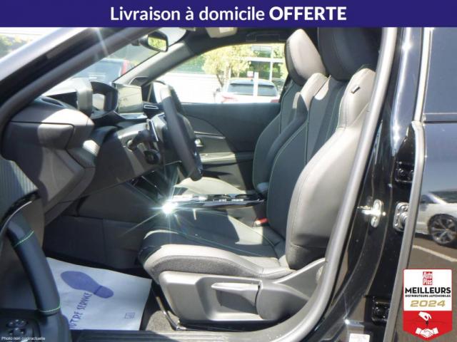 Peugeot 2008 image 2