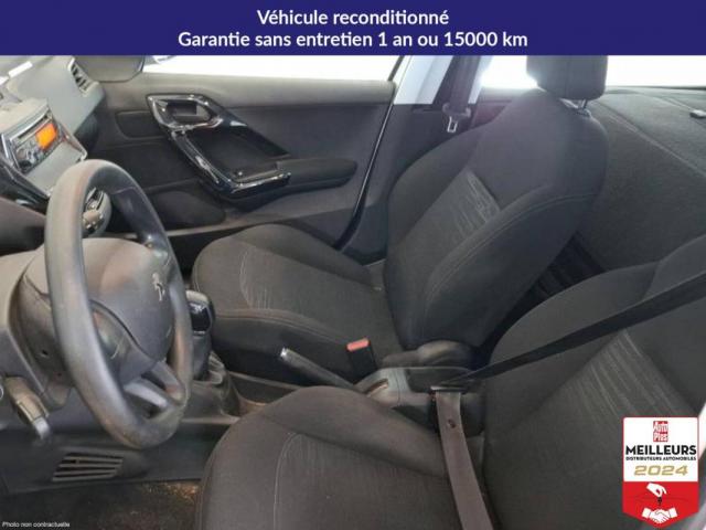 Peugeot 208 image 1