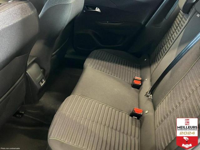 Peugeot 2008 image 9