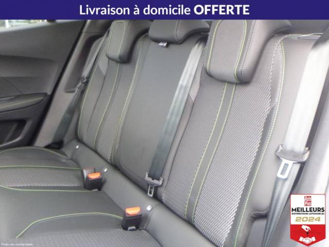 Peugeot 2008 image 2