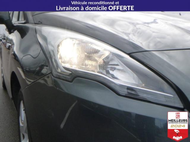 Peugeot 5008 image 8