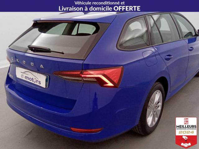 Skoda Octavia image 2