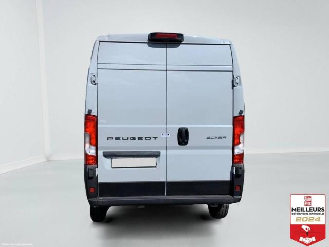Peugeot Boxer image 1