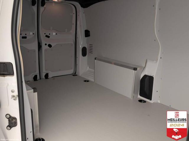 Citroen Jumpy image 2