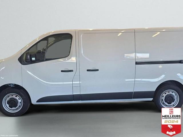 Renault Trafic image 2