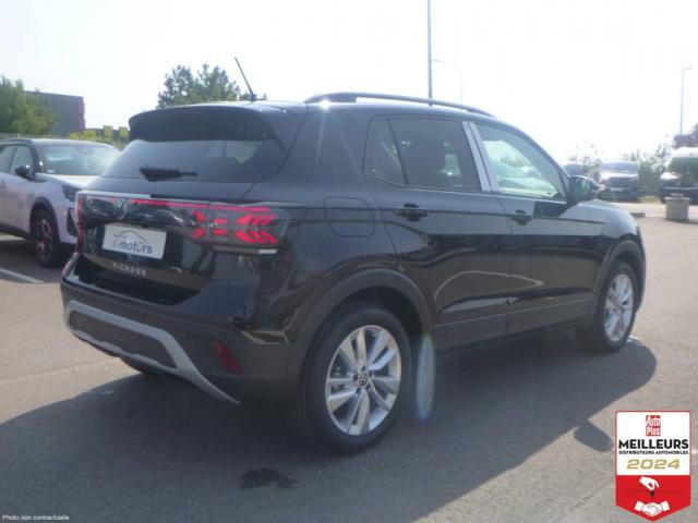 Volkswagen T-Cross image 2