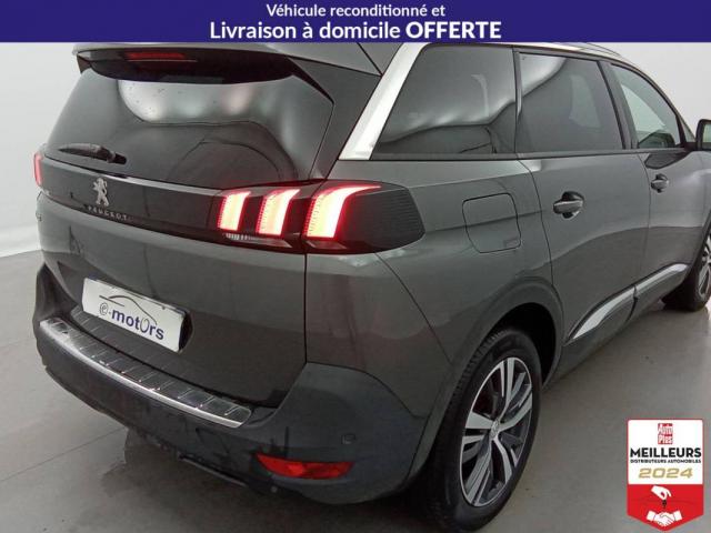 Peugeot 5008 image 8