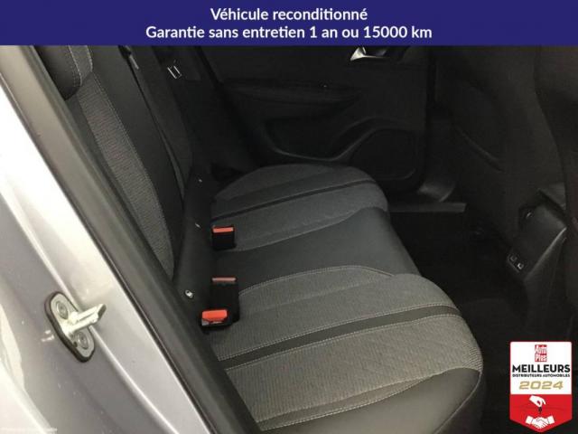 Peugeot 2008 image 6