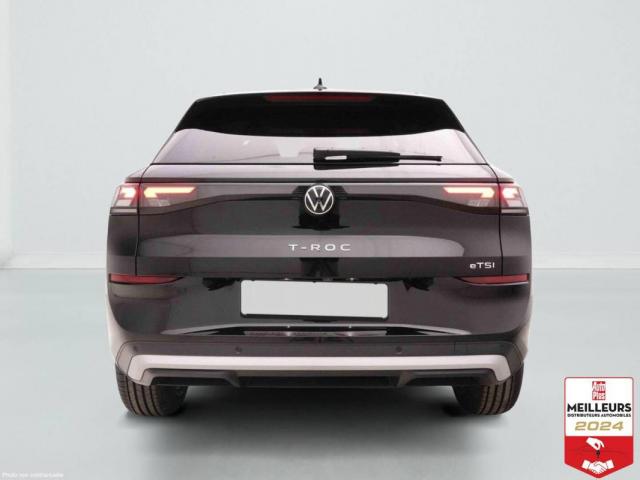 Volkswagen T-Roc image 9