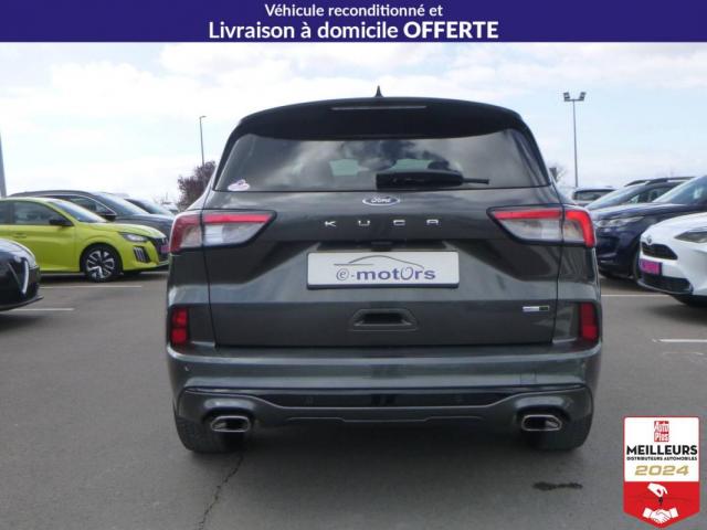 Ford Kuga image 8