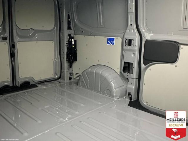 Volkswagen Transporter image 1