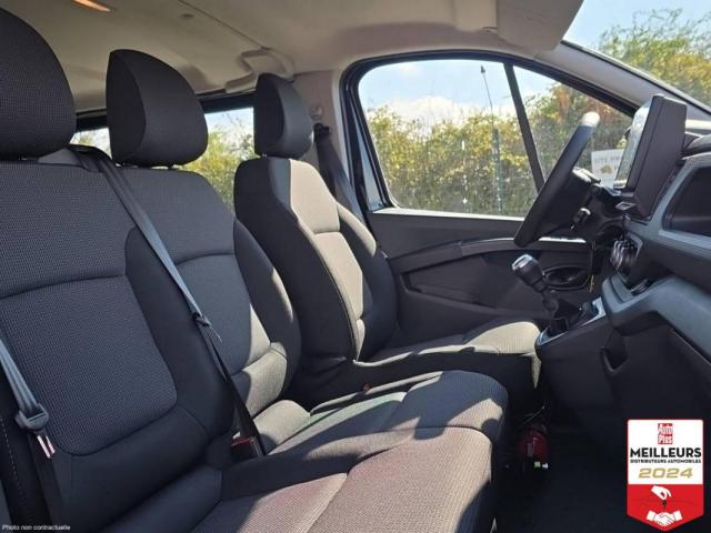 Renault Trafic image 2