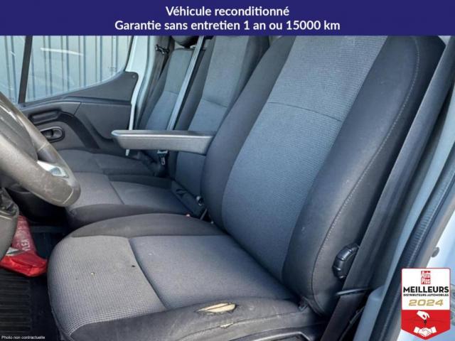 Renault Master image 2