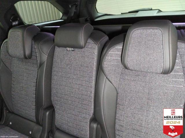 Peugeot 5008 image 2