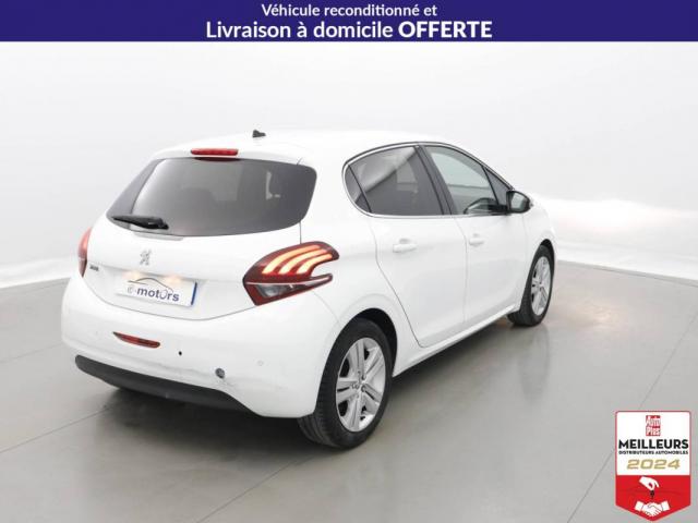 Peugeot 208 image 2