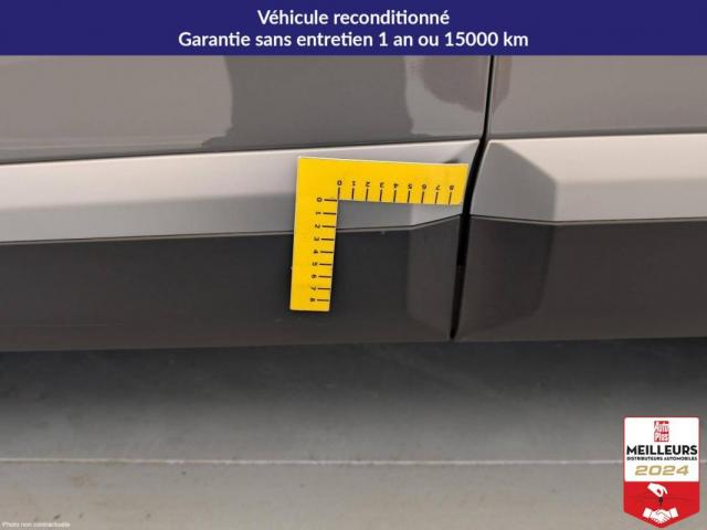 Peugeot 2008 image 6