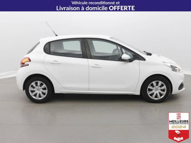 Peugeot 208 image 5
