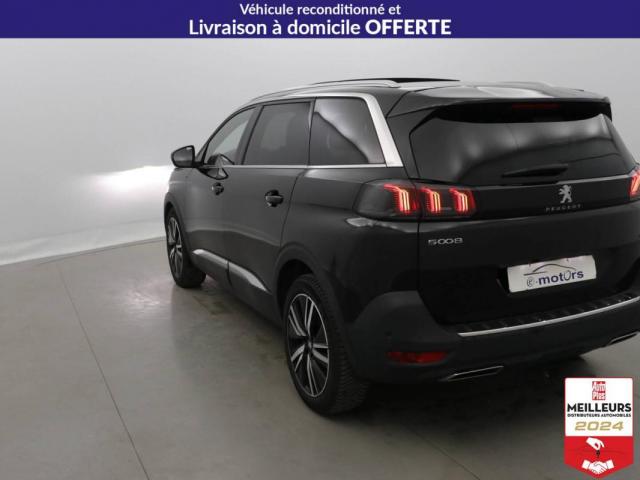 Peugeot 5008 image 1