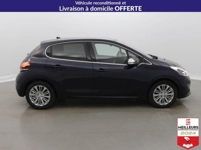 Peugeot 208 image 7