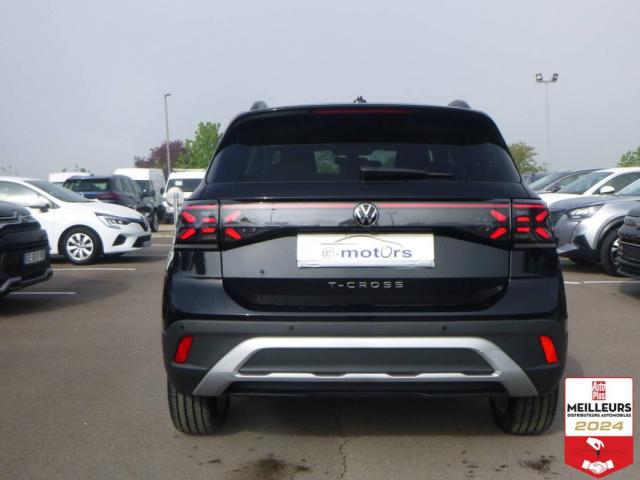 Volkswagen T-Cross image 3