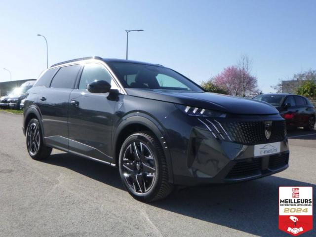 Peugeot 5008 image 1