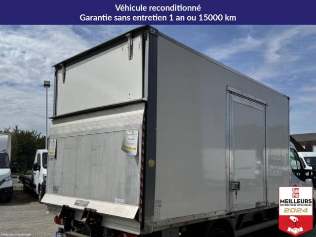 Nissan Interstar image 6