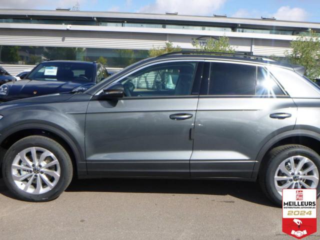 Volkswagen T-Roc image 8
