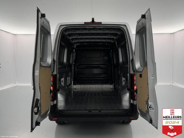 Nissan Interstar image 1