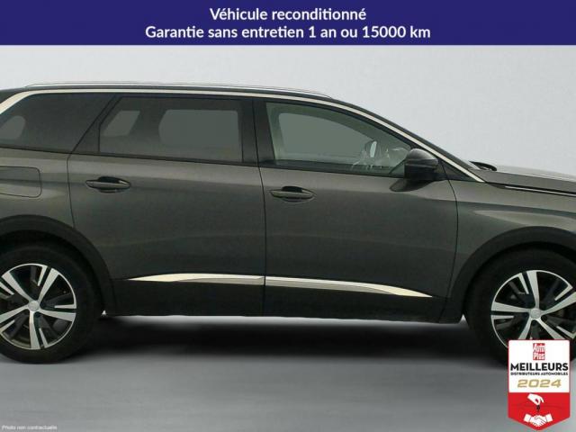 Peugeot 5008 image 1