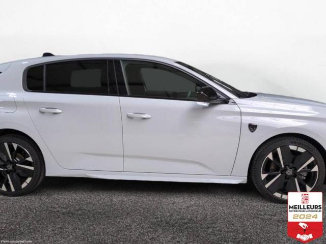 Peugeot 308 image 2