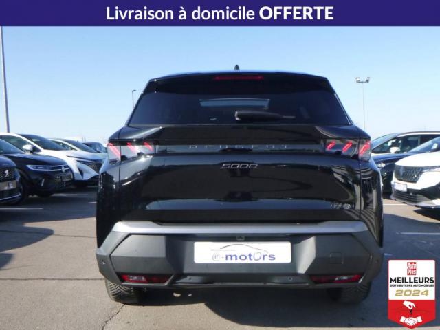 Peugeot 5008 image 1