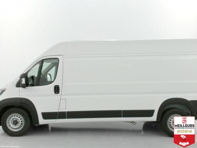 Peugeot Boxer image 1