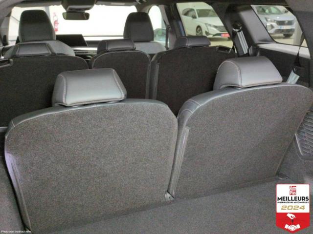 Peugeot 5008 image 1