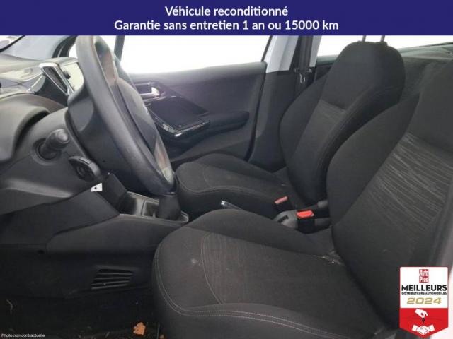 Peugeot 208 image 3