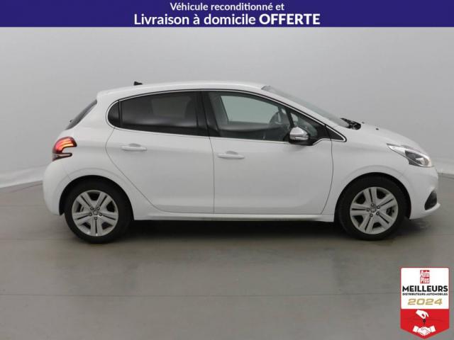 Peugeot 208 image 3