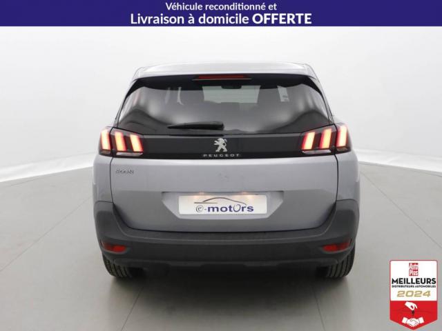 Peugeot 5008 image 1